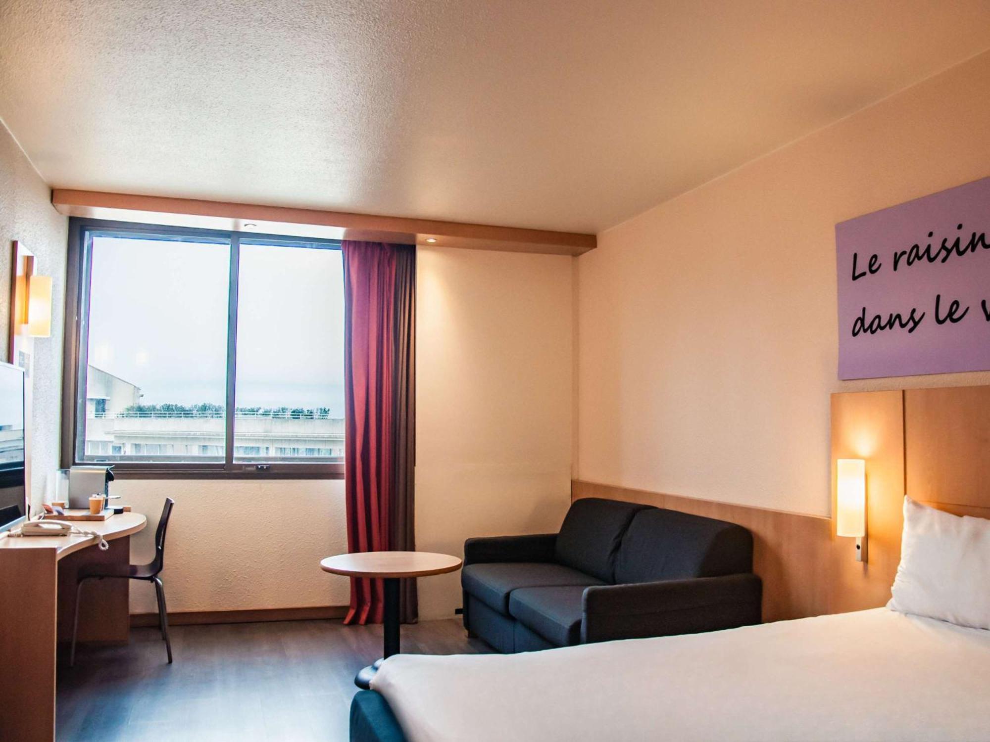 Ibis Montpellier Centre Comedie Exterior foto